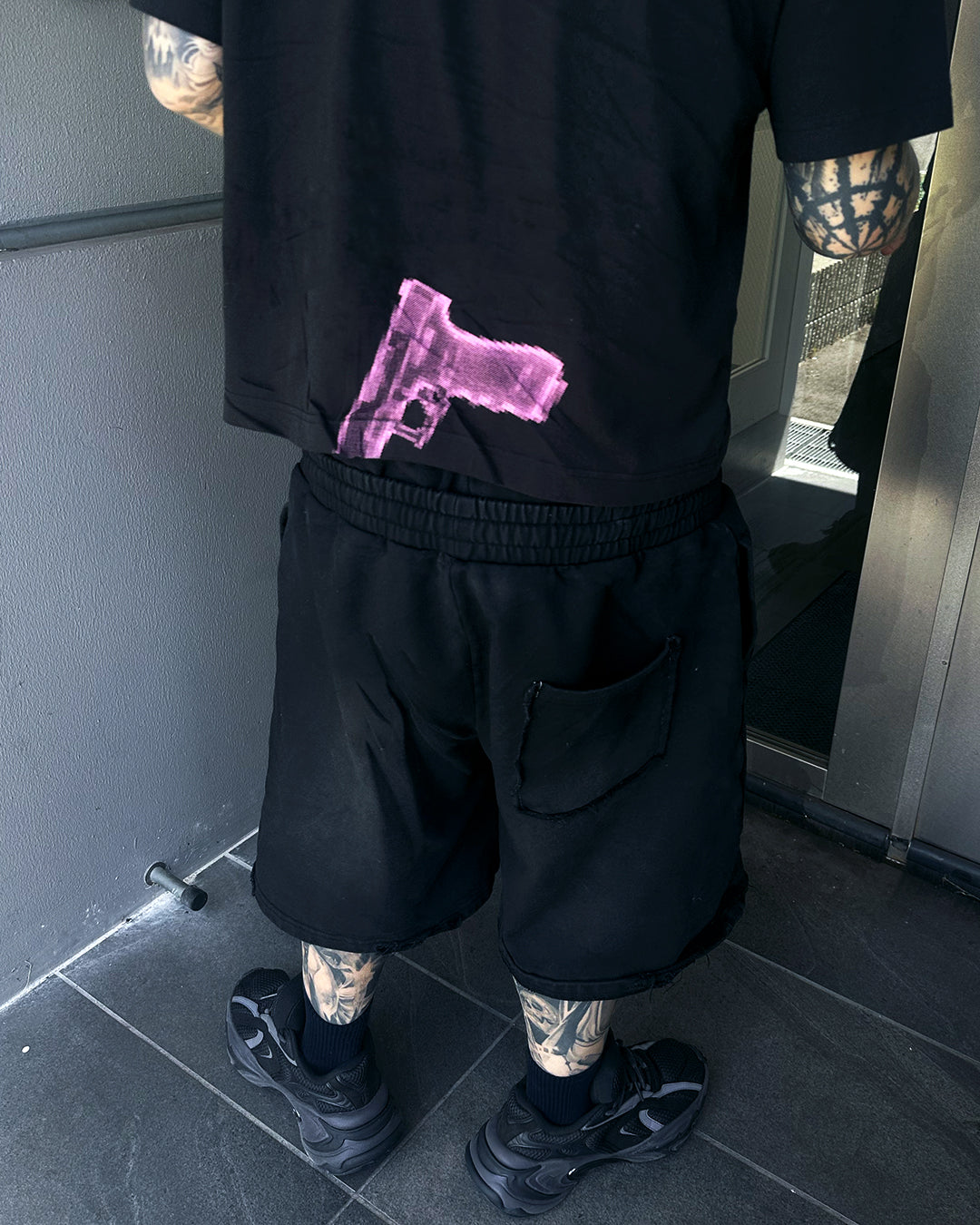 AMNESIA "GLOCK TEE" (Pink/Black)